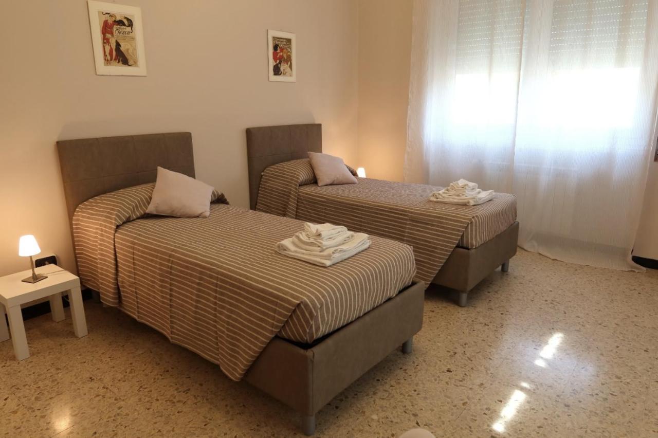 דירות לה ספציה Granny House מראה חיצוני תמונה